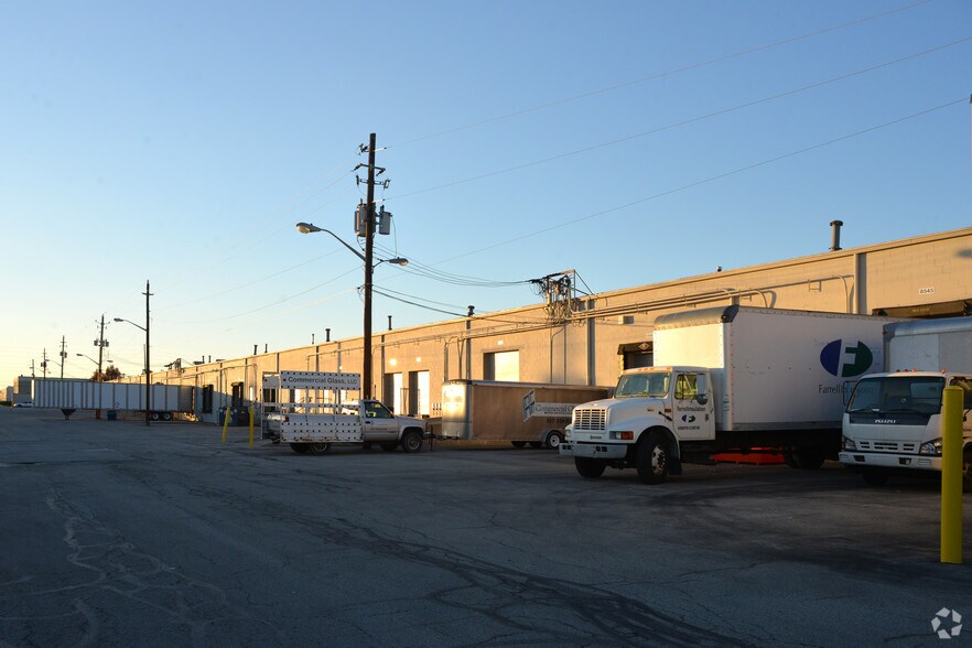 More Photos Of 8545-8587 Zionsville Rd, Indianapolis Unknown For Lease