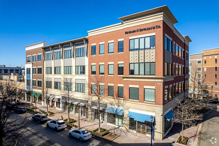 More Photos Of 11551 Ash St, Leawood Unknown For Lease