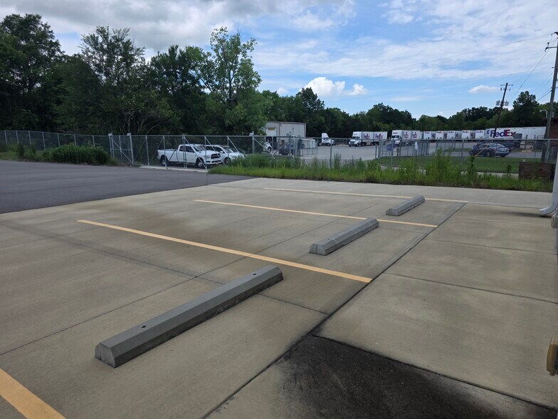 More Photos Of 5200 Norman Bridge Rd, Montgomery Land For Lease