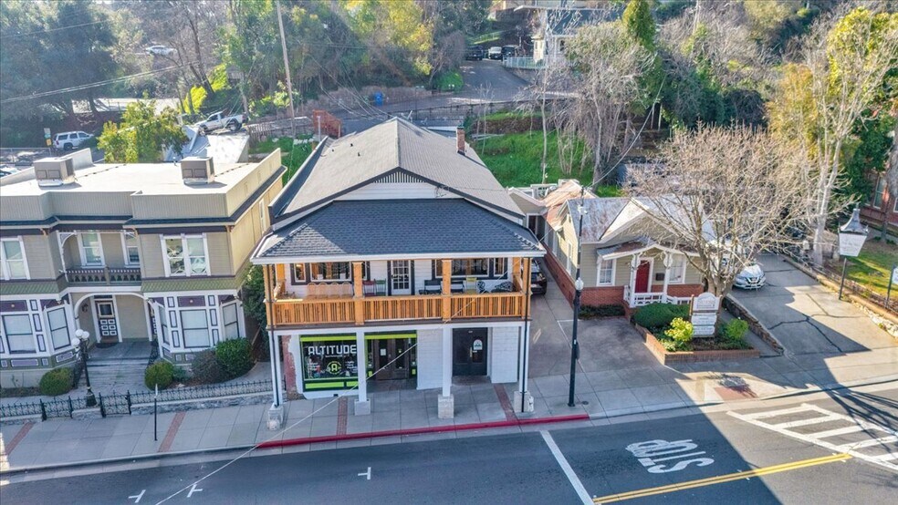 More Photos Of 134 N Washington St, Sonora Specialty For Sale