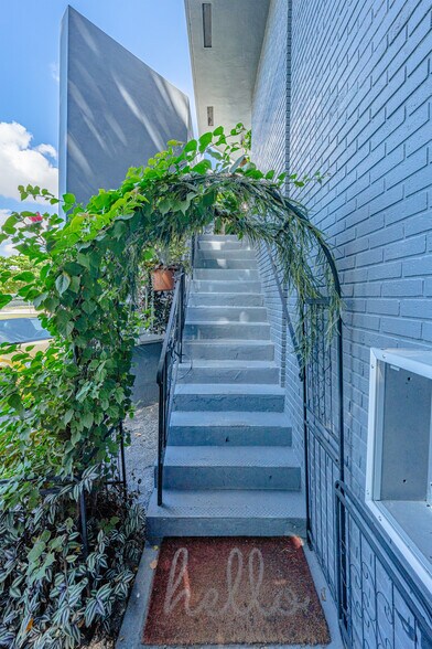 More Photos Of 1177 NW 8th Street Rd, Miami Apartments For Sale