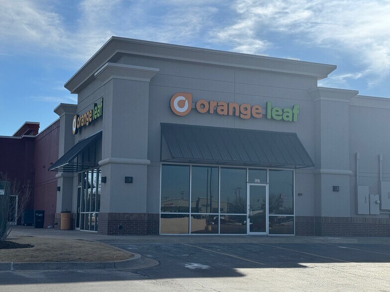 More Photos Of 107-115 E State Highway 152, Mustang Unknown For Lease