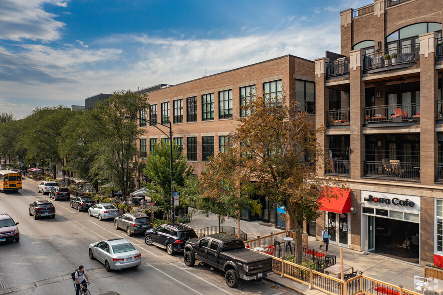 Primary Photo Of 1714-1720 W Division St, Chicago Coworking Space