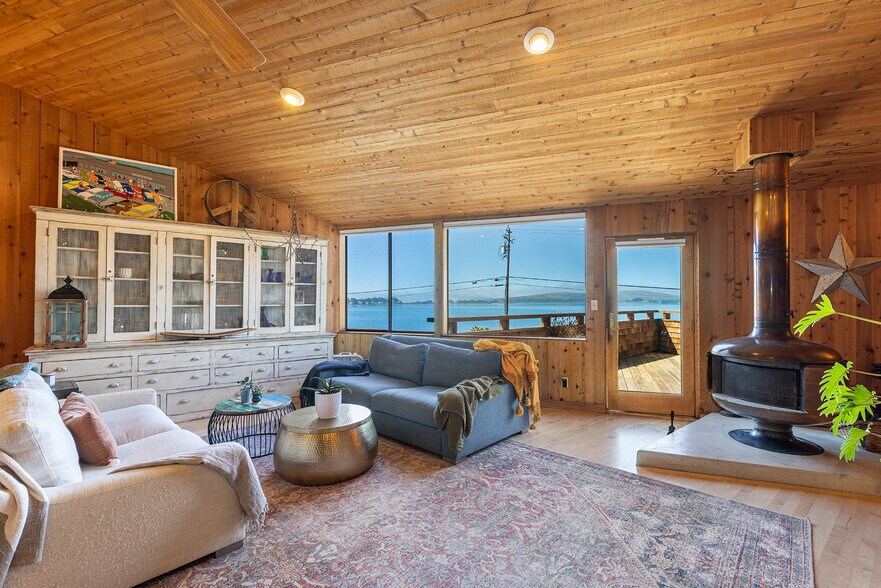 More Photos Of 537 S Highway 1, Bodega Bay General Retail For Sale
