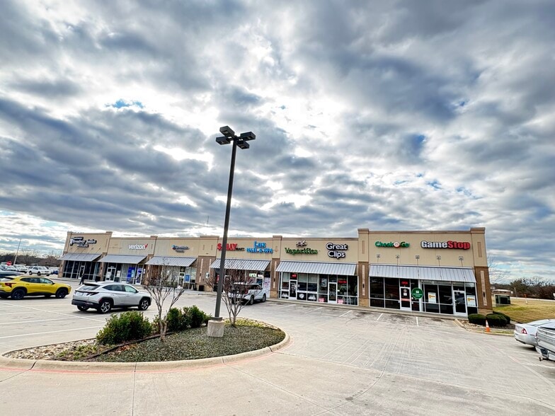 More Photos Of 1707 S Broadway St & Hwy 11, Sulphur Springs Unknown For Lease