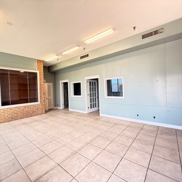 More Photos Of 740 Fannin St, Beaumont Unknown For Lease