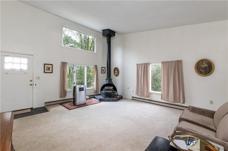 More Photos Of 5101 National Pike, Markleysburg Restaurant For Sale