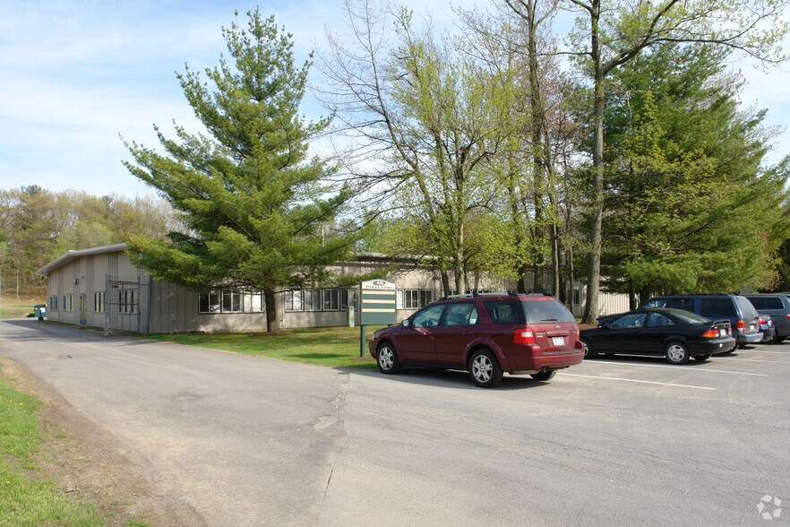 More Photos Of 431 New Karner Rd, Colonie Office Residential For Lease