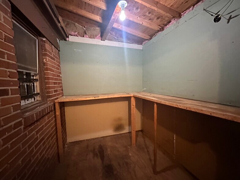 More Photos Of 3818 Summer Ave, Memphis Freestanding For Sale