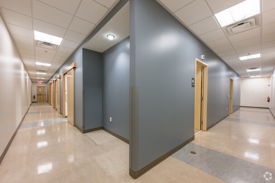 More Photos Of 5580 W Flamingo Rd, Las Vegas Medical For Sale