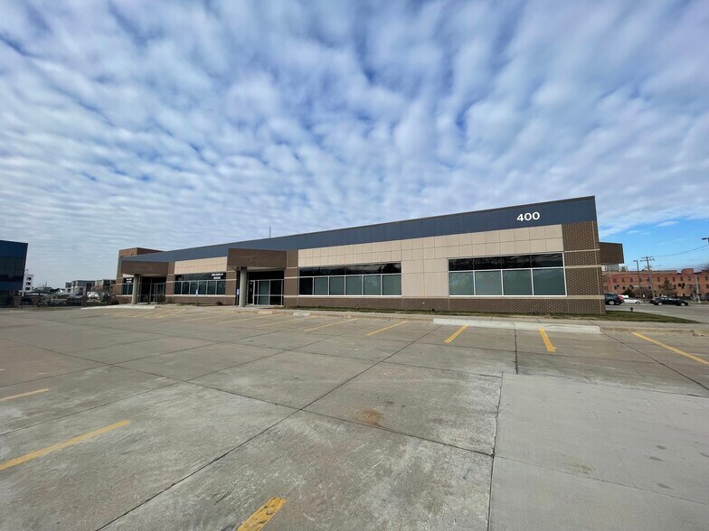 More Photos Of 400 SW 8th St, Des Moines Medical For Sale