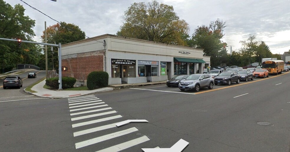 More Photos Of 1130 E Putnam Ave, Riverside Auto Repair For Sale