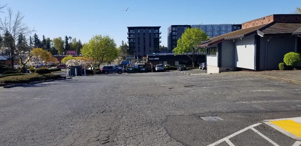 More Photos Of 4010 196th St SW, Lynnwood Restaurant For Sale