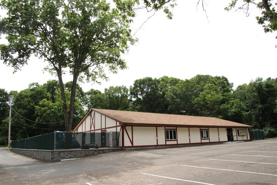 Primary Photo Of 70A Washington Ave, North Haven Specialty For Lease