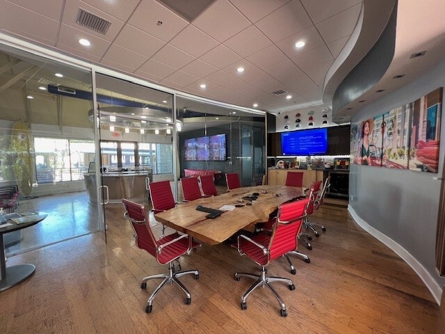 More Photos Of 142 W Platt St, Tampa Office Residential For Lease