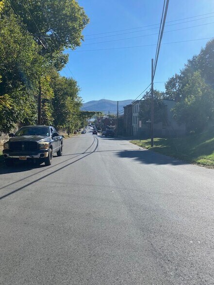 More Photos Of 145-153 S William St, Newburgh General Retail For Sale