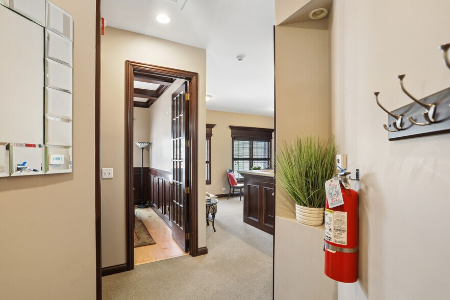 More Photos Of 209 Stephen St, Lemont Storefront Retail Residential For Lease
