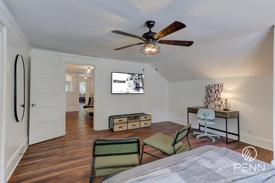 More Photos Of 2033 Young Ave, Memphis Multifamily For Sale