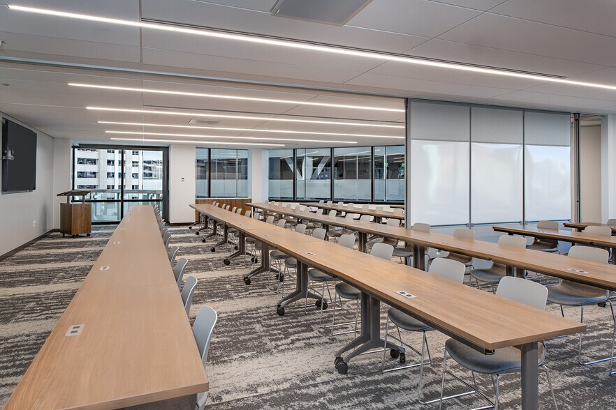 More Photos Of 1099 18th St, Denver Office For Lease