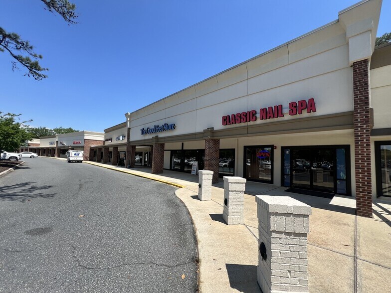 More Photos Of 3425 Thomasville Rd, Tallahassee General Retail For Lease