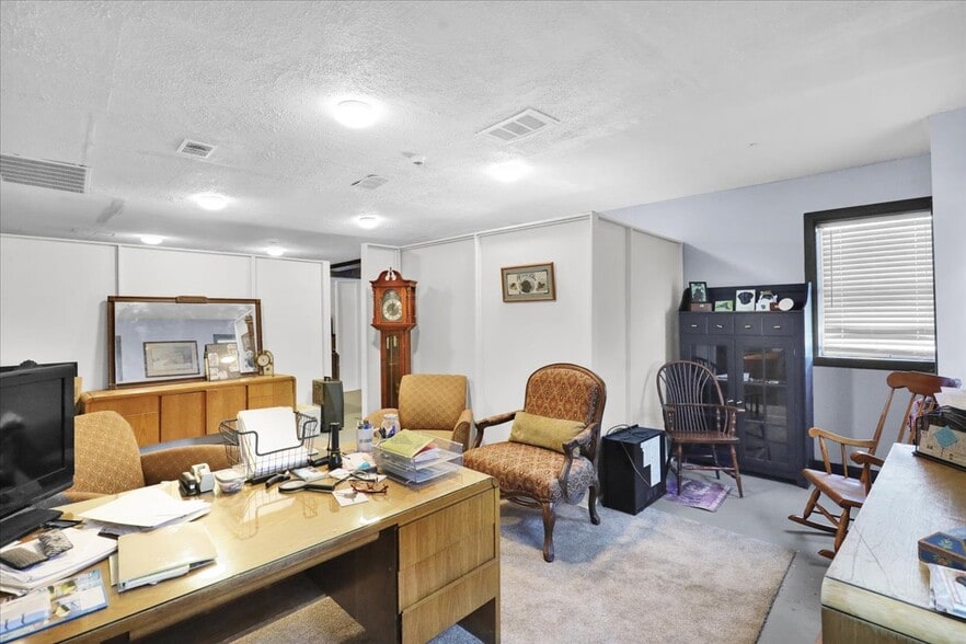 More Photos Of 318 State St, Pottstown Freestanding For Sale