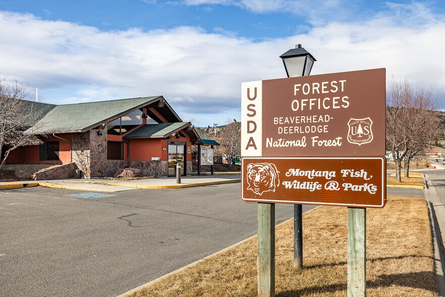 More Photos Of 1820 Meadowlark ln, Butte Office For Sale