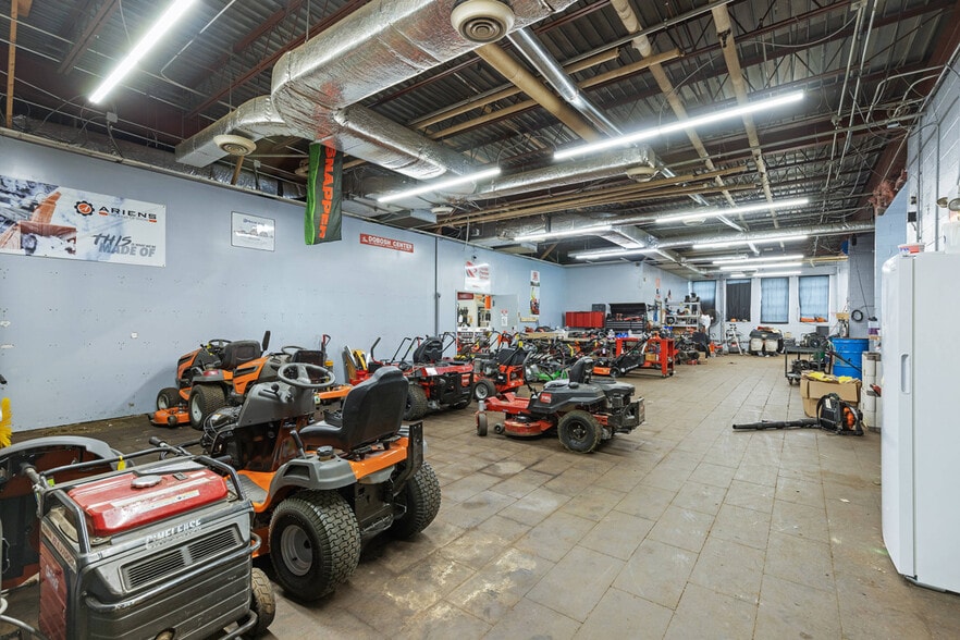 More Photos Of 520 E Bruceton Rd, Pittsburgh Freestanding For Sale