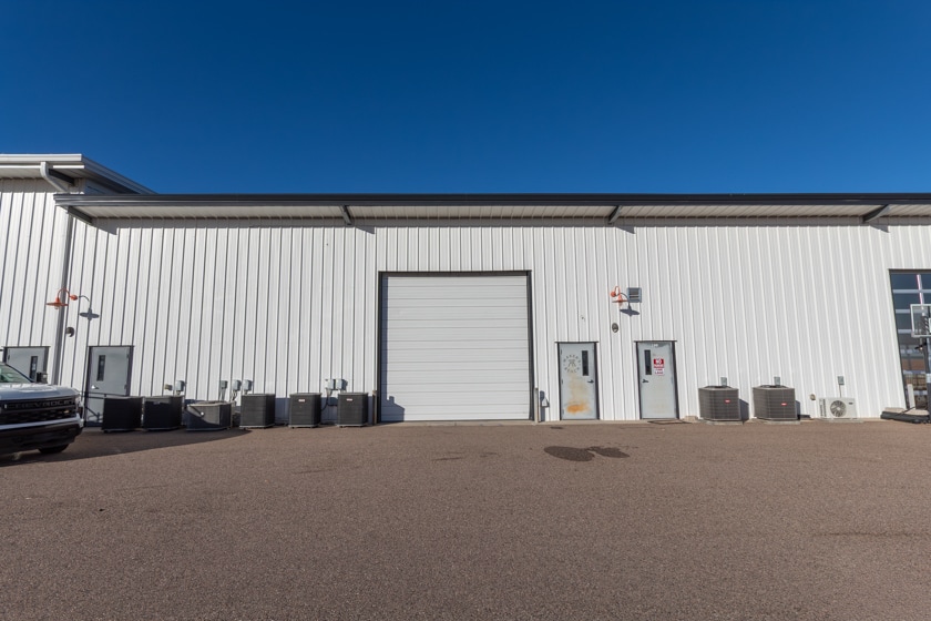 More Photos Of 5000 Goodman St, Timnath Showroom For Lease