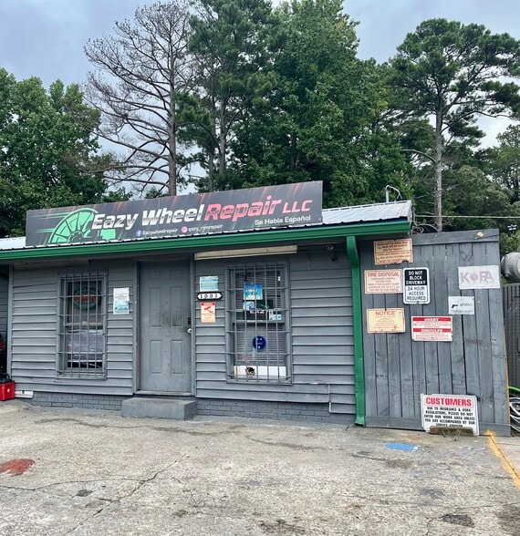 More Photos Of 1001 Merchants Dr, Dallas General Retail For Sale