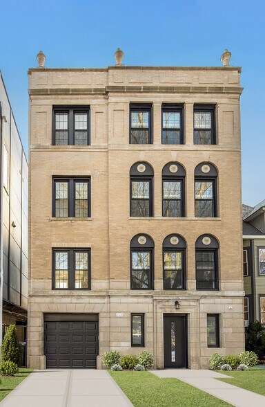 Primary Photo Of 1535 W Estes Ave, Chicago Multifamily For Sale