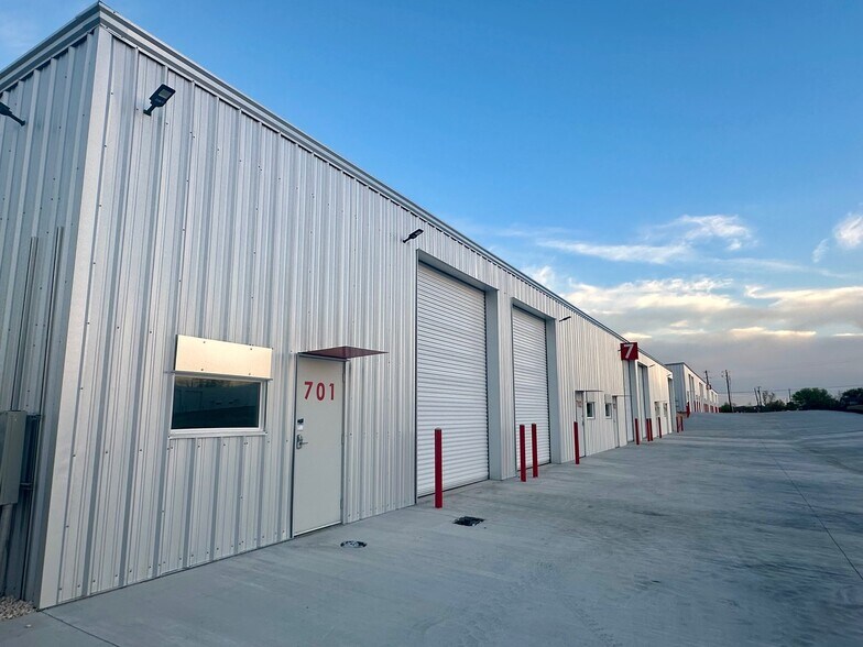 More Photos Of 3225 FM 2001, Buda Unknown For Lease