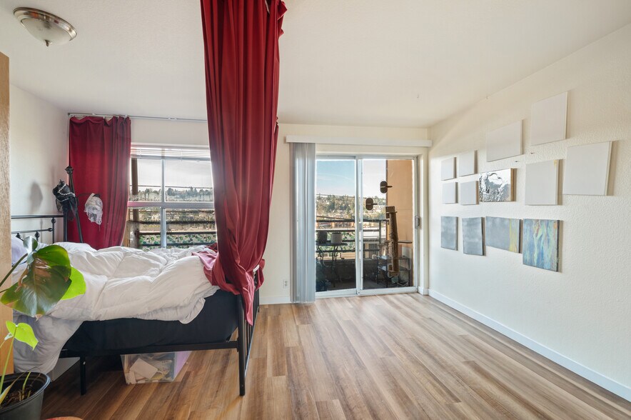 More Photos Of 3425 14th Ave W, Seattle Apartments For Sale