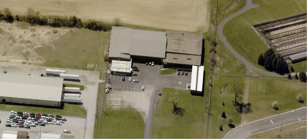 More Photos Of 2717 W Ferguson Rd, Fort Wayne Manufacturing For Sale