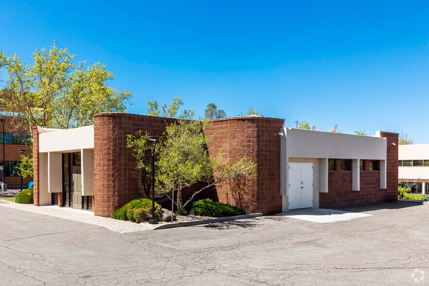 More Photos Of 10421 Montgomery Parkway Loop NE, Albuquerque Medical For Sale