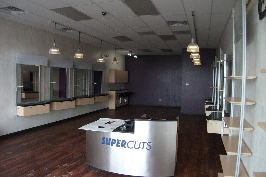 More Photos Of 3095 Talon Dr, Casper Storefront For Lease