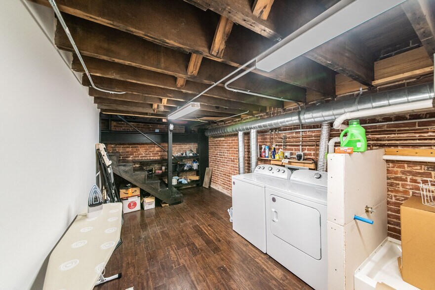 More Photos Of 133 S 3rd St, Paducah Storefront Retail Residential For Sale
