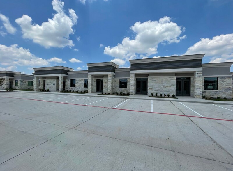More Photos Of 23410 Grand Reserve Dr, Katy Office For Lease