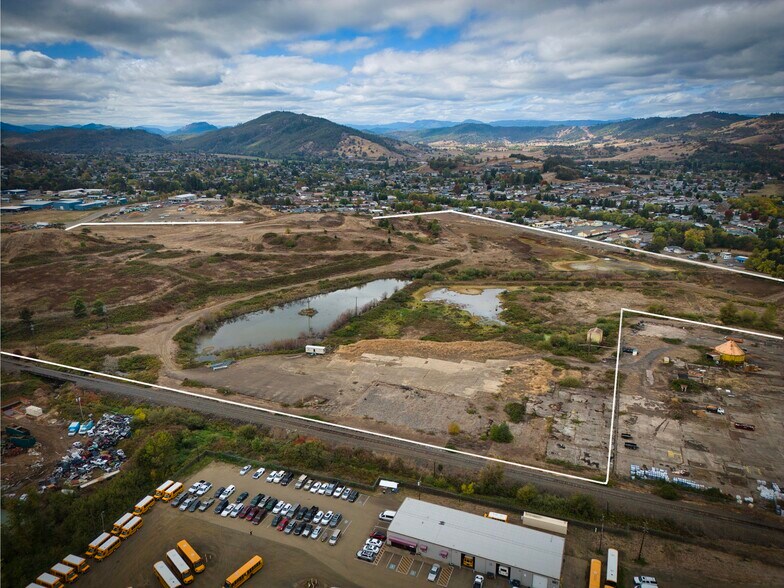 More Photos Of 3625 Carnes Rd, Roseburg Land For Sale