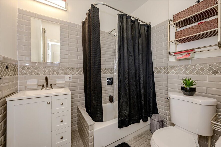 More Photos Of 3548 Bronx Blvd, Bronx Apartments For Sale
