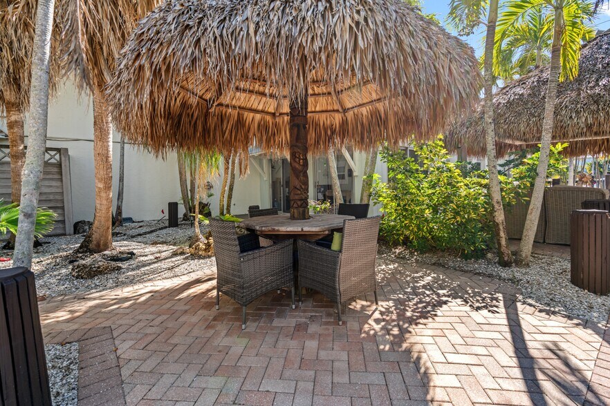 More Photos Of 4330 Bonita Beach Rd, Bonita Springs Hotel For Sale