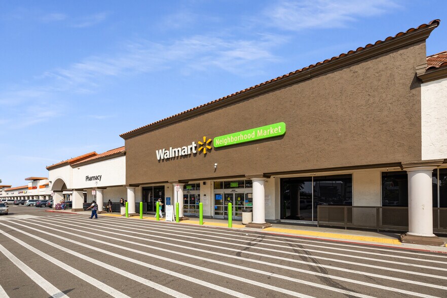 More Photos Of 1006-1036 Mission Ave, Oceanside Unknown For Lease