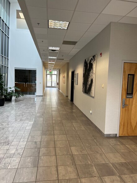 More Photos Of 180 Sylvan Ave, Englewood Cliffs Office For Lease