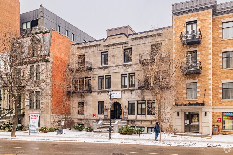 Primary Photo Of 418 Rue Sherbrooke E, Montréal Loft Creative Space For Sale