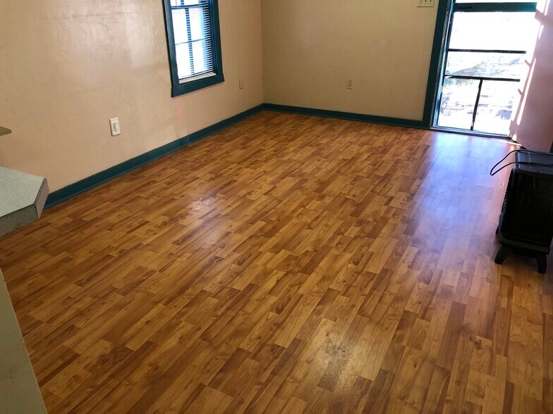 More Photos Of 312 Granado St, Tularosa Flex For Sale