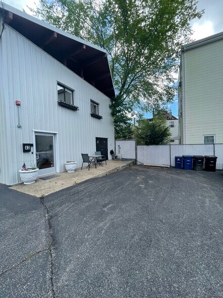 More Photos Of 43 Summer St, Somerville Loft Creative Space For Lease