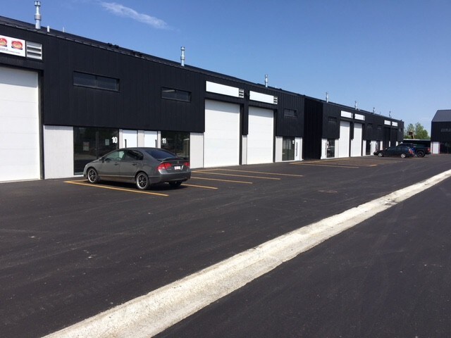 More Photos Of 615 Mission St, Winnipeg Warehouse For Lease