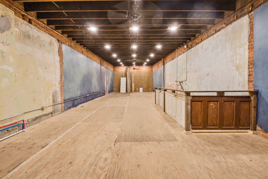 More Photos Of 4536 Michigan Ave, Detroit Storefront For Sale