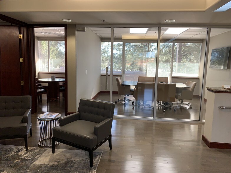 More Photos Of 1201 Vine St, Healdsburg Office For Lease