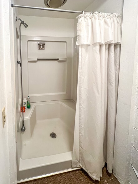 More Photos Of 875 W Main St, Cedaredge Flex For Sale