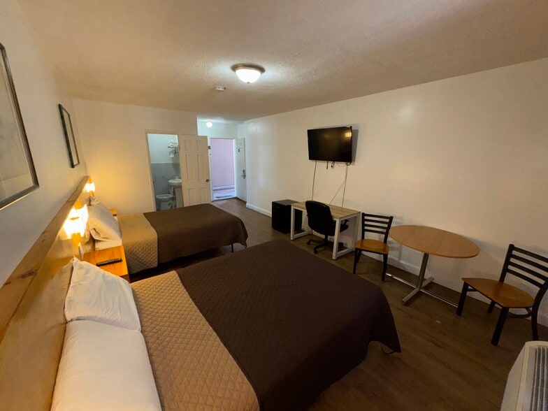 More Photos Of 70 N Main St, Ellenville Hotel For Sale